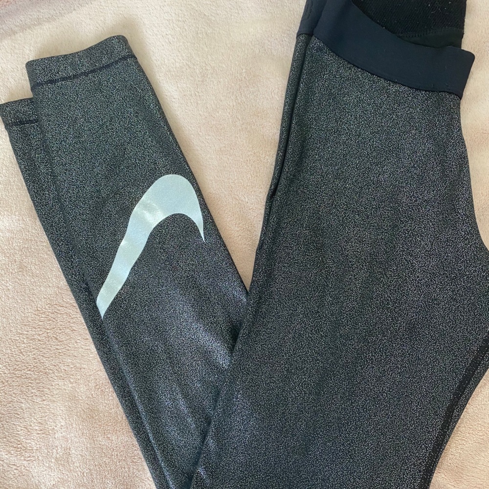 Sparkly Nike pro legging